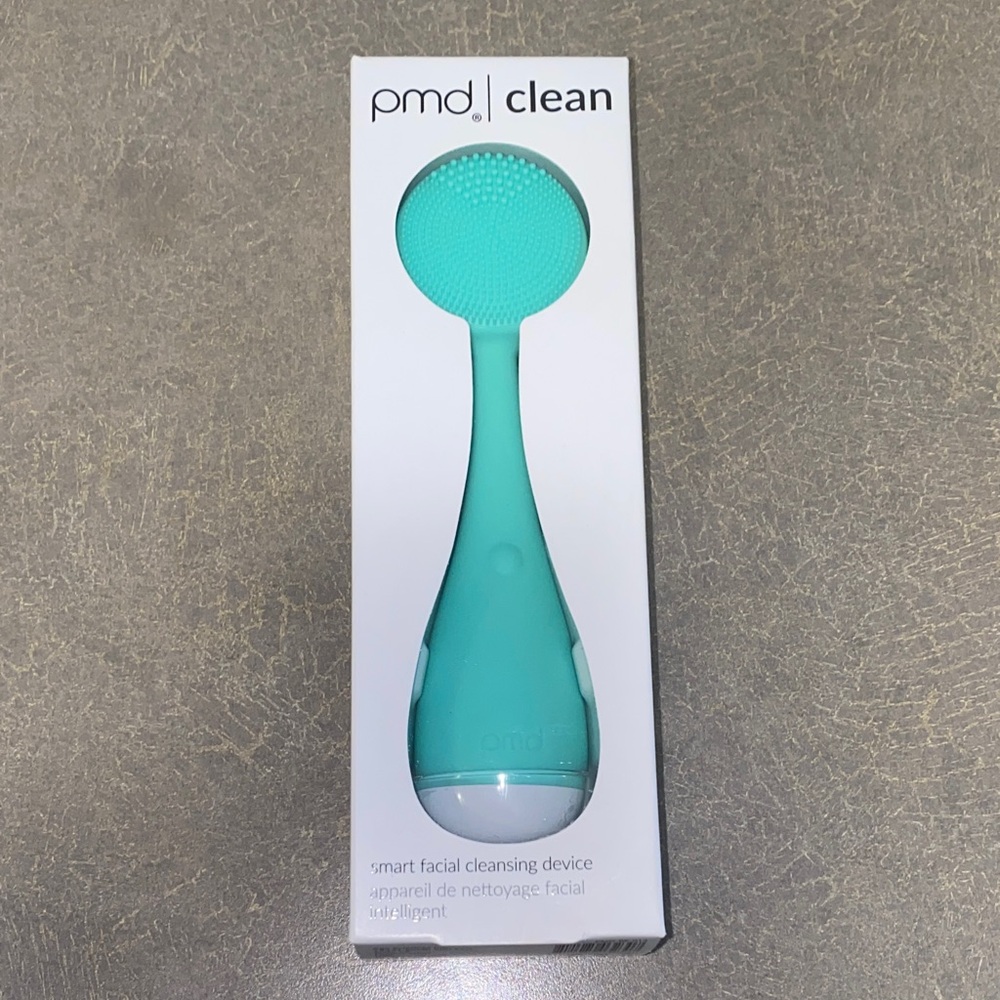 BNIB - PMD Clean Facial Cleansing Device - Teal